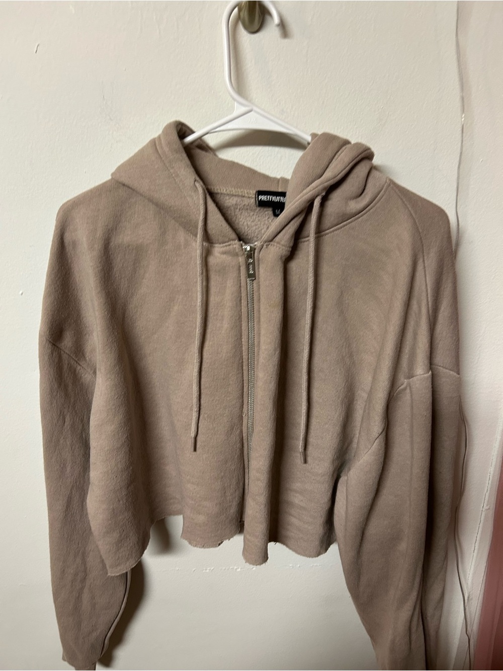 PrettyLittleThing Cropped Zip Hoodie - Taupe Beige